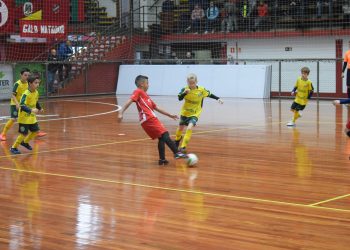 Categorias de base iniciam confrontos da Taça Erechim de Futsal 2023