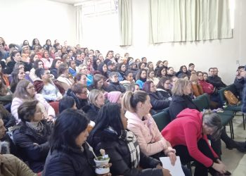 Auxiliares de Disciplina das Escolas Municipais realizam formação