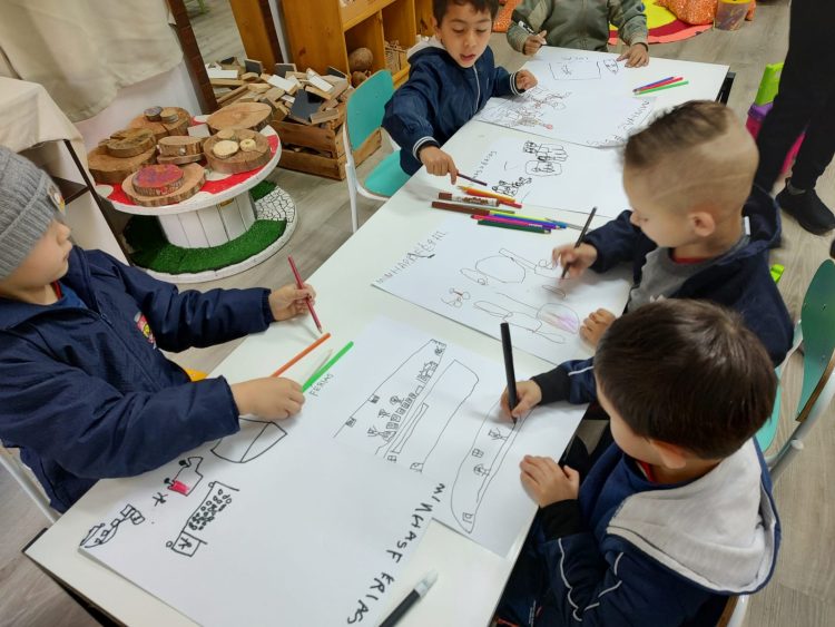 Quase sete mil estudantes voltam às aulas