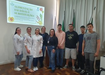 Alimentação saudável é tema de palestra do Curso de Nutrição da URI no Colégio Haidée