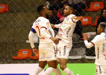 Em jogo eletrizante, Atlântico garante ponto diante da ACBF em Carlos Barbosa