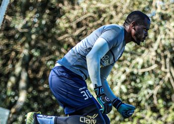 Grêmio encaminha a contratação do goleiro Caíque do Ypiranga