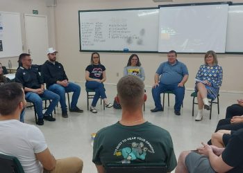 Juíza Federal de Erechim realiza Círculo de Paz para alunos de Direito da URI  