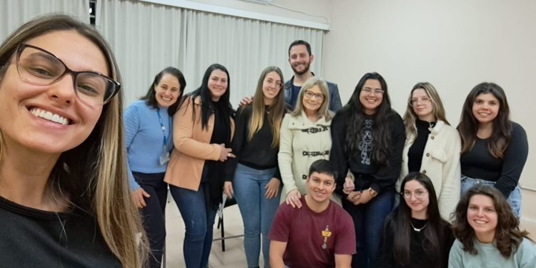 Alunos de Nutrição da URI têm encontro sobre Inteligência Emocional 