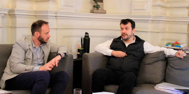 Vice-prefeito Flávio encaminha demandas junto ao Governo do Estado