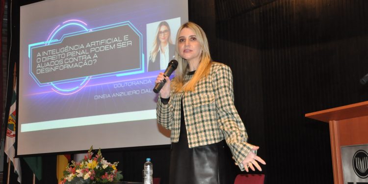 Feminicídio e inteligência artificial são debatidos no Fórum do Direito da URI 