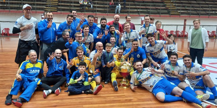 Conhecidos vencedores Veterano, da 1ª e 2ª Divisão da Taça Erechim de Futsal 2023
