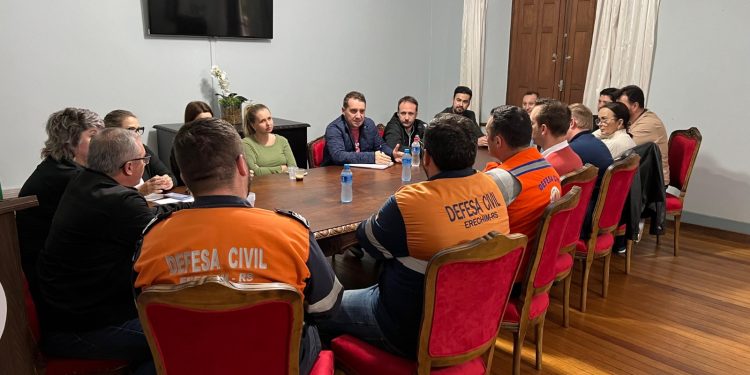 Erechim cria força-tarefa para resolver os problemas decorrentes do excesso de chuvas