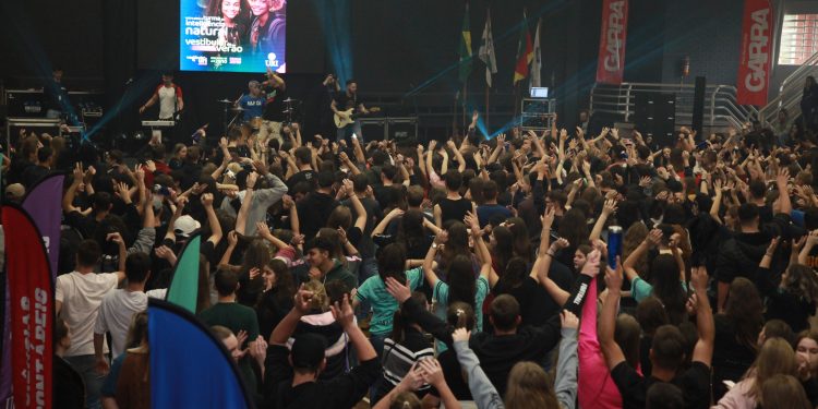 Universo URI atrai milhares de estudantes da região 