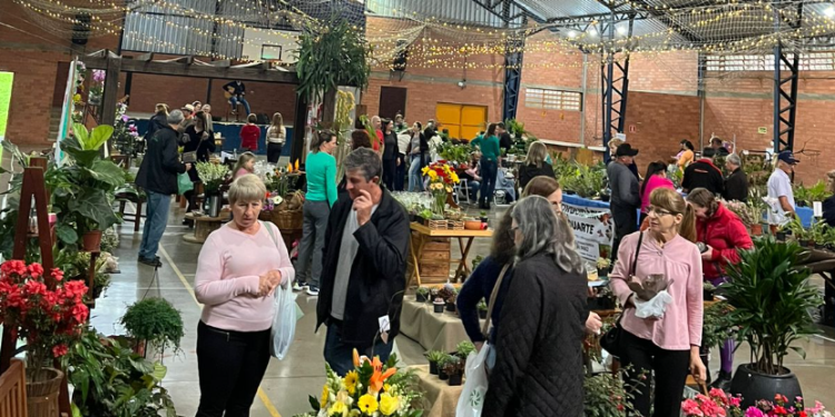 Expositores aprovam a 1ª Feira Erechim Verde e Florida