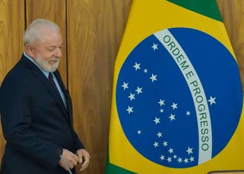 Lula diz que o Brasil, assim como a ONU, não reconhece o Hamas como um grupo terrorista