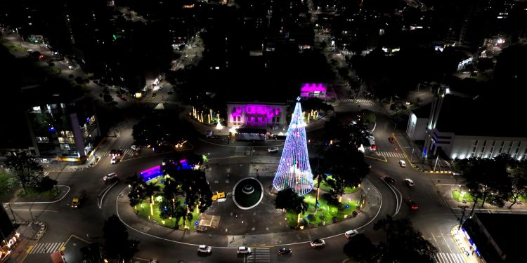 Natal Erechim 2023: acendimento das luzes e show de Os Fagundes são neste sábado
