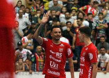 Em jogo eletrizante, Atlântico vence o Cascavel fora de casa e amplia vantagem nas semifinais da LNF