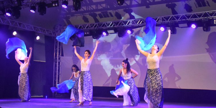 Festival de Dança de Erechim segue com apresentações, oficinas e palestra sobre políticas públicas culturais no RS