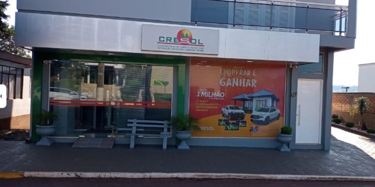 Rápida ação da Brigada Militar prende quatro assaltantes de banco e recupera valores roubados da Cresol em Cruzaltense