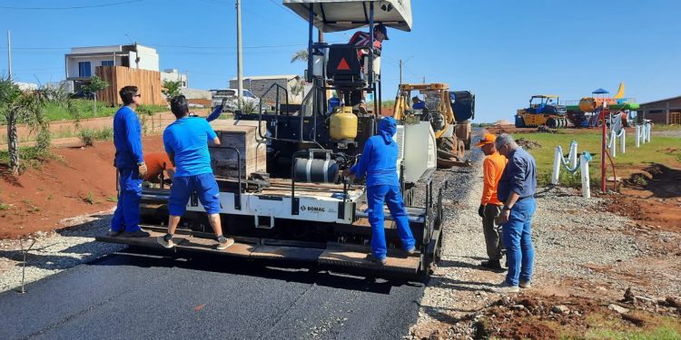 Mais dois grandes projetos com enorme impacto público se tornam realidade: usina de asfalto quente e Parque Arvoredo
