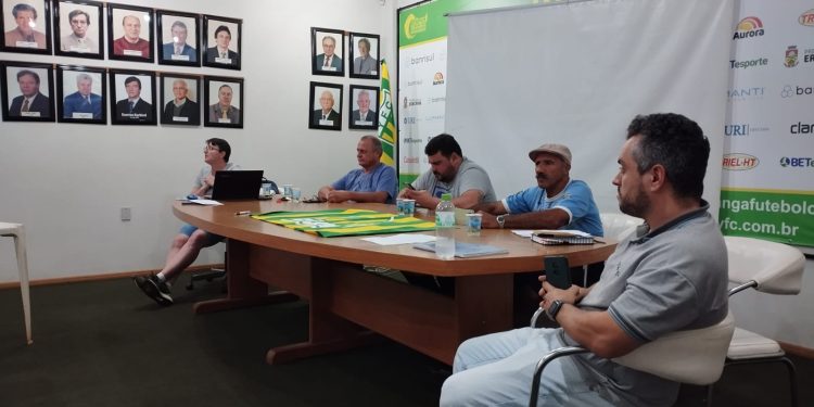 Arbitragem se prepara para o Campeonato Municipal de Futebol de Campo
