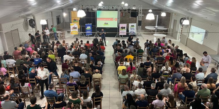 Casa cheia em evento de trabalho do MDB Erechim