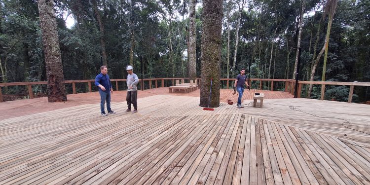 Deques do Parque Longines em fase de finalização