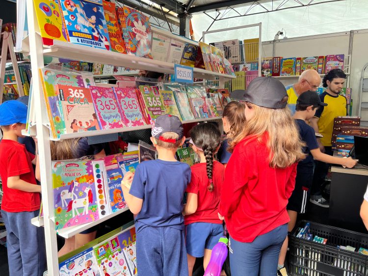 25ª Feira do Livro de Erechim celebra os 106 anos de Erechim