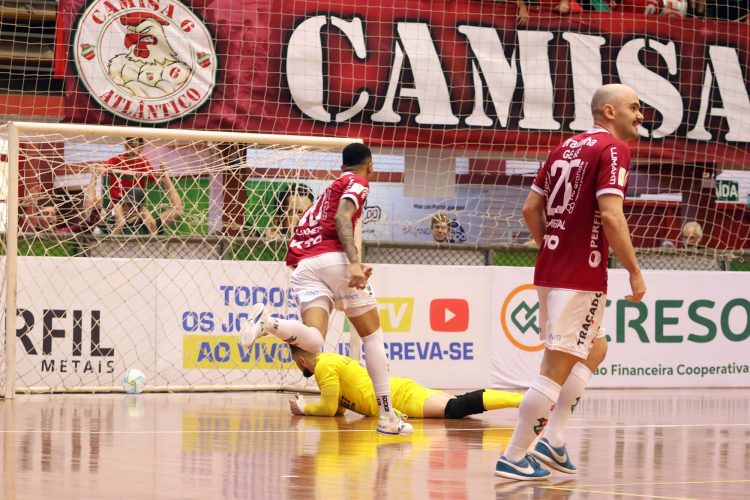 Atlântico chega a terceira vitória seguida na LNF