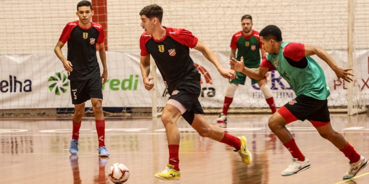 Atlântico intensifica preparação para jogo decisivo contra o Joinville