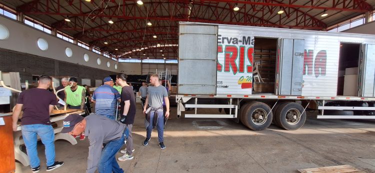 Mais de 500 toneladas de doações e solidariedade foram para 25 cidades diferentes