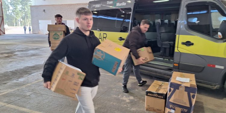 Chegamos aos 50 caminhões de donativos para atingidos pelas enchentes