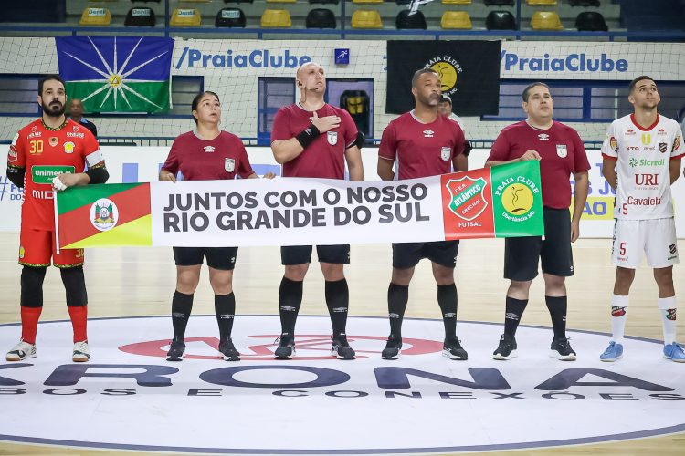 Atlântico e Praia empatam confronto em MG pela LNF