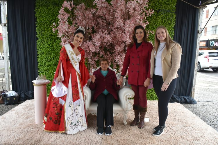 Inscrições para o concurso de Rainha da  Frinape 2024 encerram dia 31 de maio