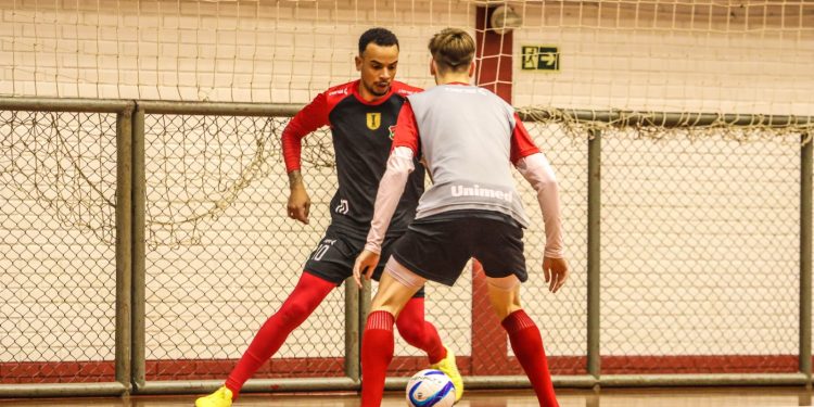 Atlântico recebe a ACEL Chopinzinho em jogo que vale vaga nas quartas da Copa do Brasil de Futsal