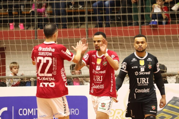 Atlântico vence mais uma e vai a terceiro na LNF