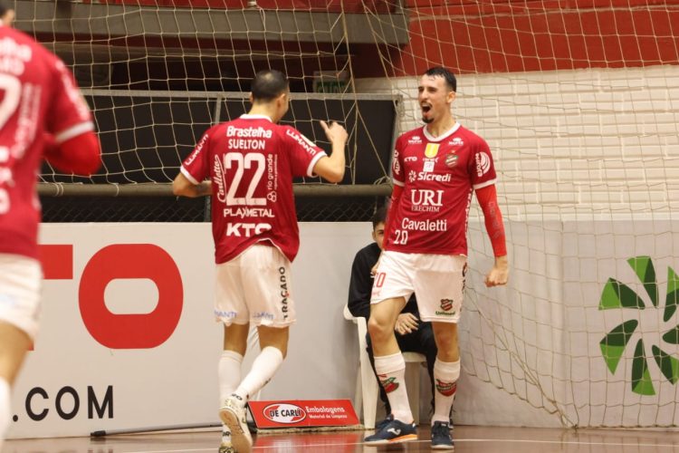 Atlântico vence mais uma e vai a terceiro na LNF