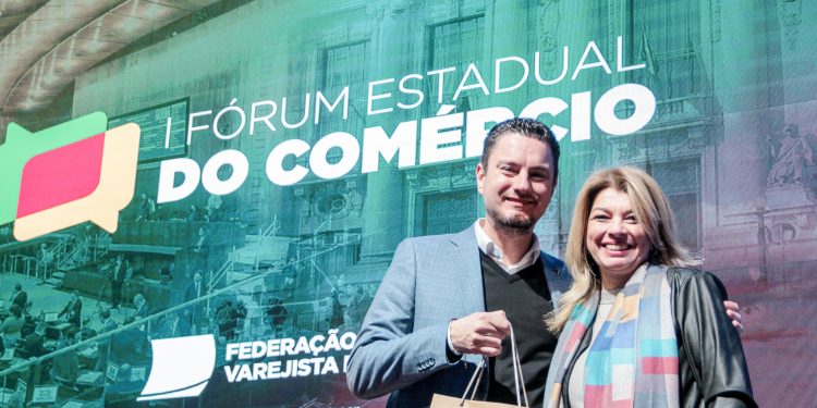 Famurs tem painel apresentado no I Fórum Estadual do Comércio