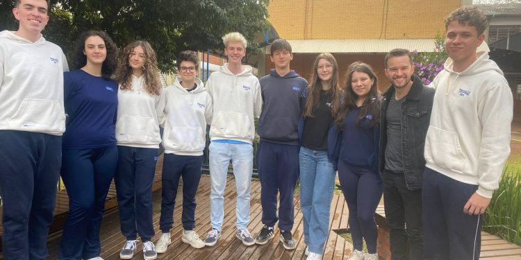 Escola da URI fica em 2º lugar no Simulado do Sistema Positivo de Ensino