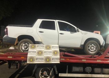 Dupla é presa após roubar veículo e fazer casal refém no interior de Entre Rios do Sul