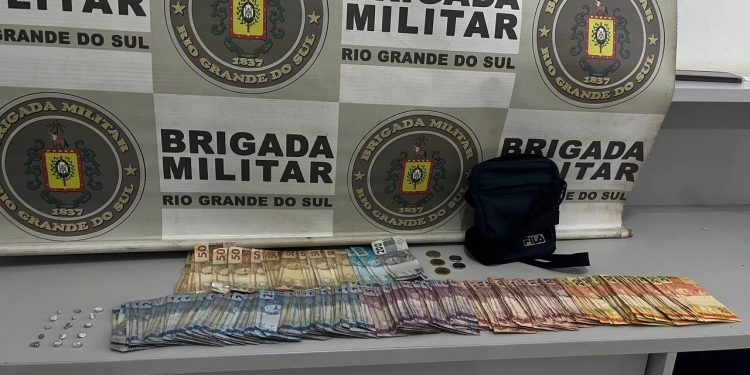 Brigada Militar realiza prisão por tráfico de drogas em Erechim