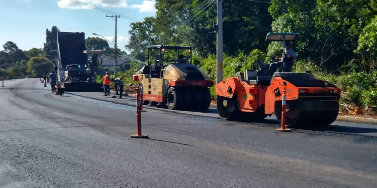 Motoristas devem ficar atentos para alterações no trânsito devido a obras em oito rodovias estaduais no RS