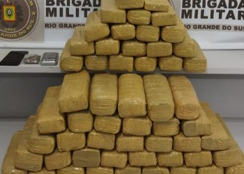 Força Tática Prende traficante em flagrante com 38 Kg de maconha no bairro Progresso