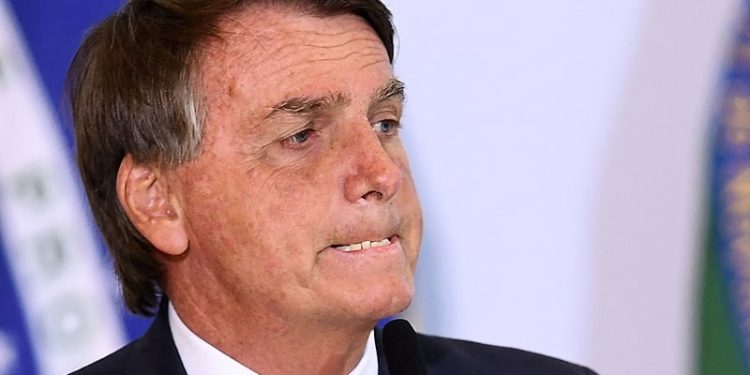 Bolsonaro aguarda liberação de passaporte para posse de Trump nos EUA