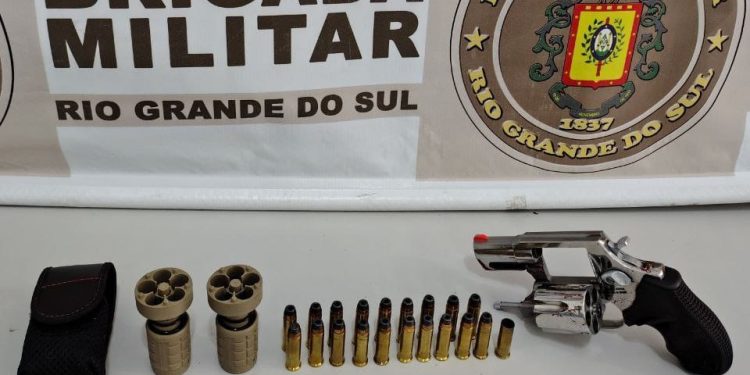 Tiro, facadas e pânico: briga de vizinhos em prédio da Rua Alemanha acaba em prisão 