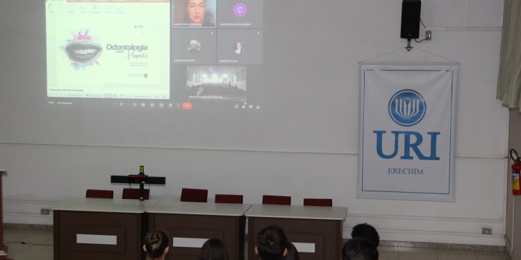 Curso de Odontologia da URI inicia atividades com Aula Inaugural