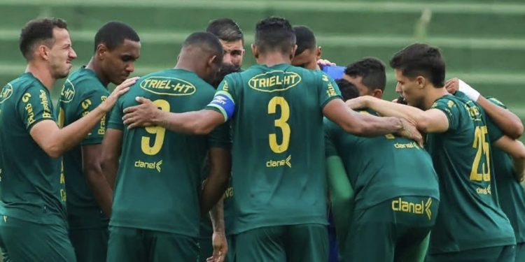 Fárnei Coelho projeta estreia do Ypiranga na Série C
