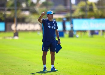 Clima quente na Arena: Grêmio e Flamengo duelam neste domingo em jogo de pressão e promessa de força máxima