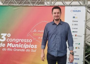 Congresso da FAMURS inicia com foco na reconstrução e fortalecimento dos municípios