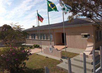 Policiais militares são presos por tentativa de homicídio em Erechim; vítima pode ficar tetraplégica após atropelamento e agressões