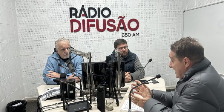 Erechim enfrenta desafios climáticos com investimentos em drenagem e prevenção, afirma prefeito Paulo Polis