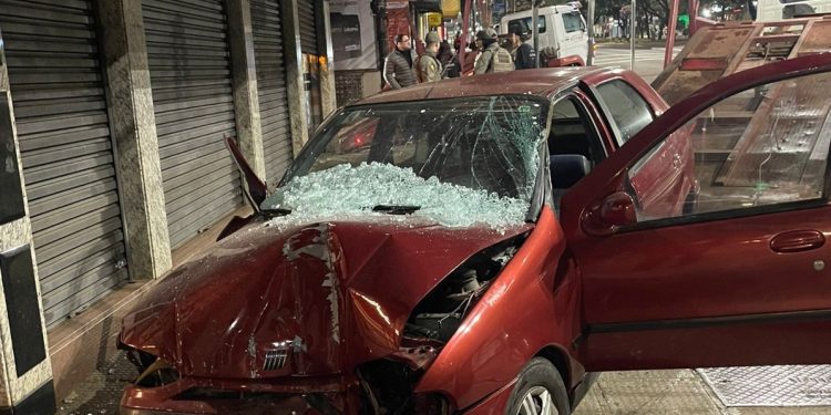 Acidente na avenida Sete em Erechim deixa um morto durante a madrugada