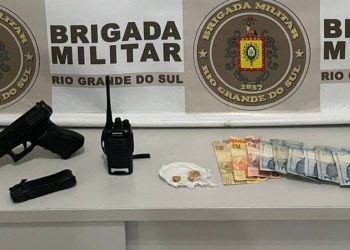 Menor é apreendido com crack e rádio comunicador em ponto de tráfico de Erechim