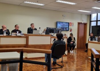 Testemunhas de defesa descrevem réu como calmo e prestativo e falam em intolerância religiosa